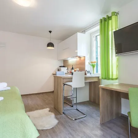 Maggy & Anna سبليت