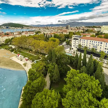 Maggy & Anna スプリト