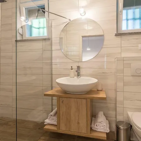 Maggy & Anna アパート